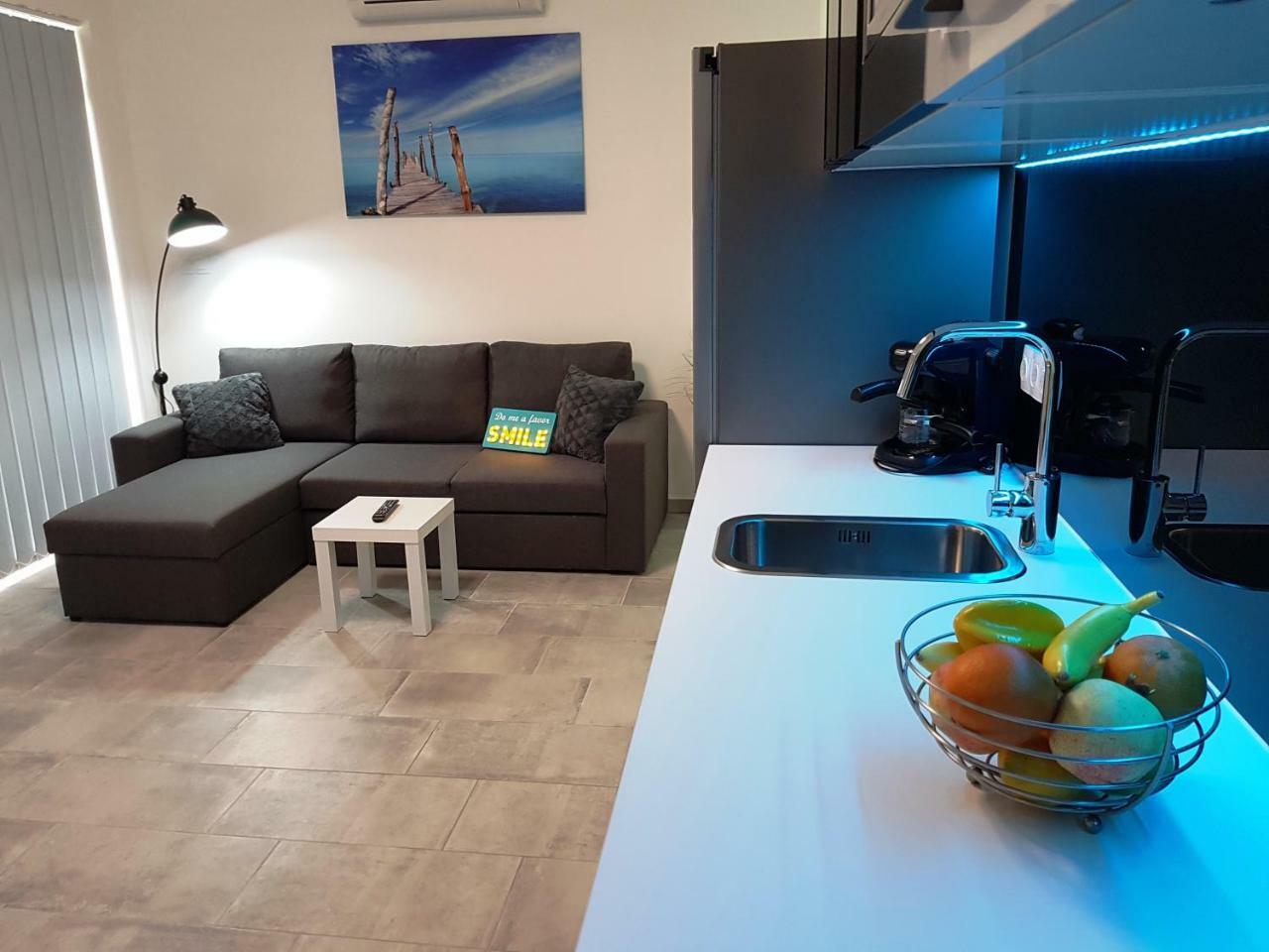 Lakefive Apartments Balatonfuered Extérieur photo
