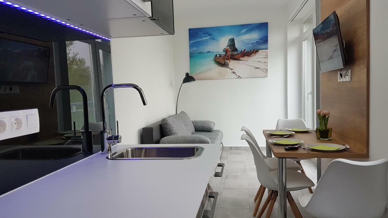 Lakefive Apartments Balatonfuered Extérieur photo